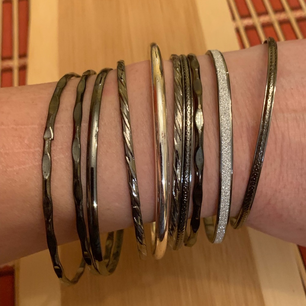 Set of 10 bracelets